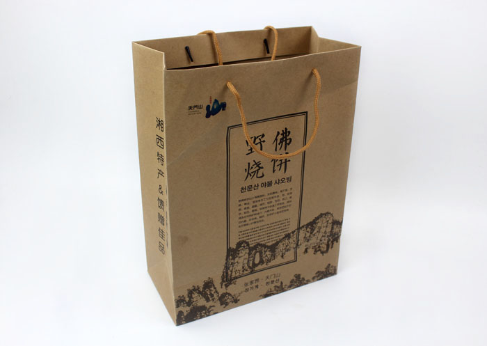 這樣原汁原味土特產(chǎn)禮品盒+手提袋套裝你也想要嗎？快來(lái)長(zhǎng)沙印刷廠(chǎng)日大彩印定制！